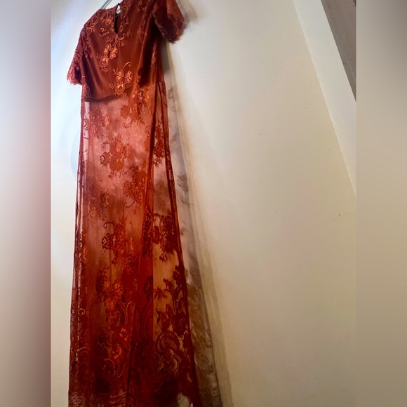 Charlotte Russe Floral Lace Crop Top (Burnt Orange) 🍂 - Picture 4 of 7